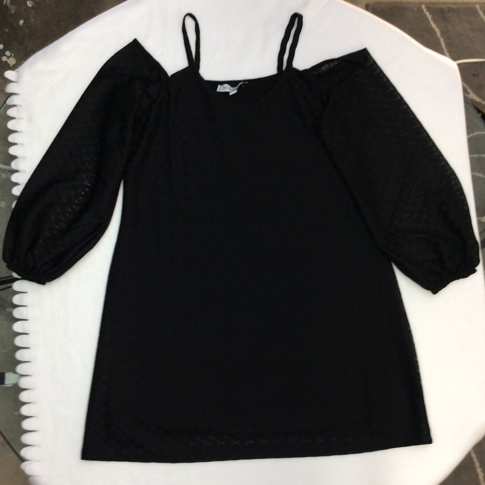 The Vanity  Room V-Neck Cold Shoulder Dress - Picture 7 of 7